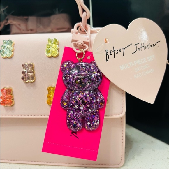 🆕🧸Betsey Johnson Gummy Bear Convertible Blush Handbag With Charm NWT - Picture 6 of 12
